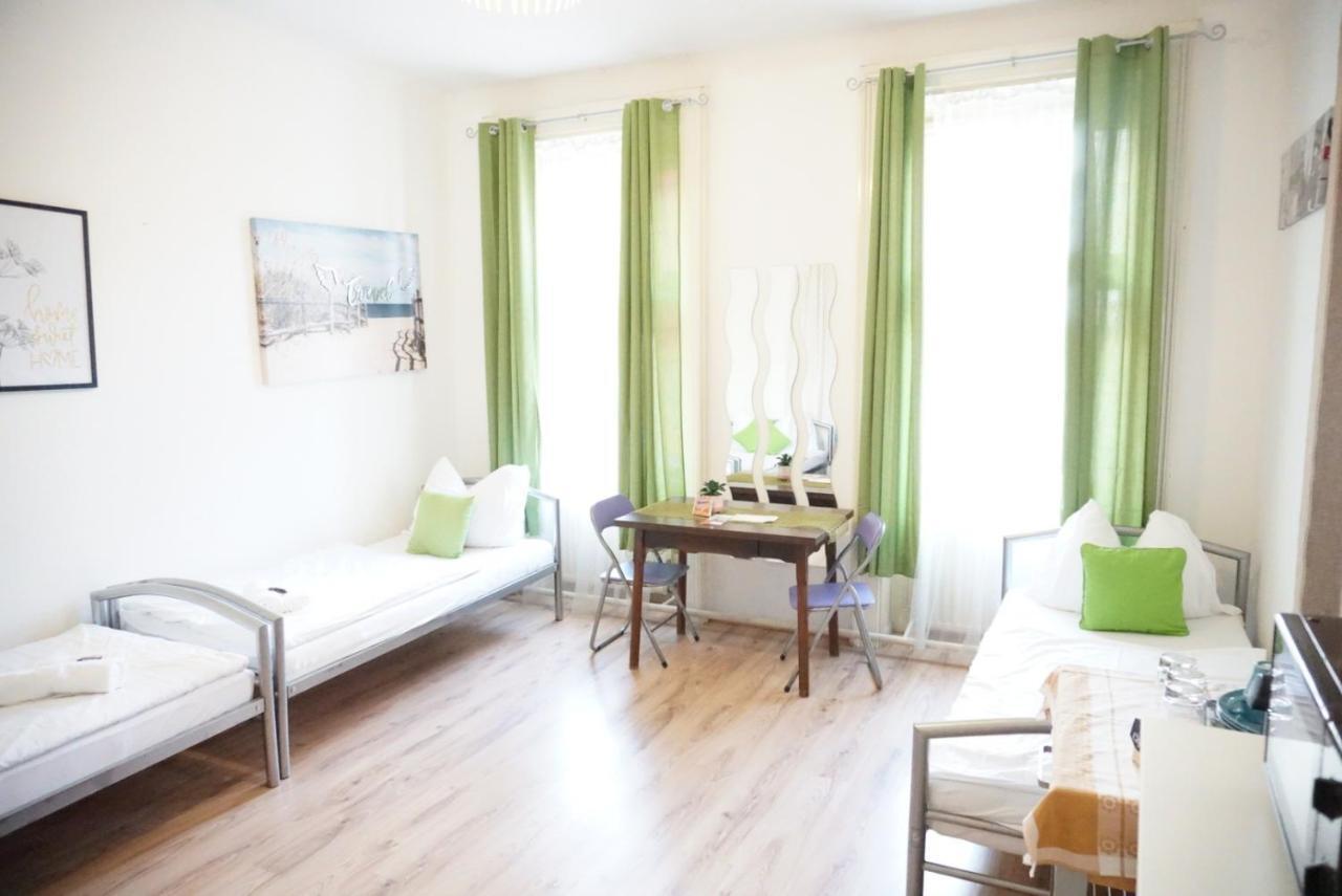 Contactless Check-In Room4You Waehring Viena Exterior foto